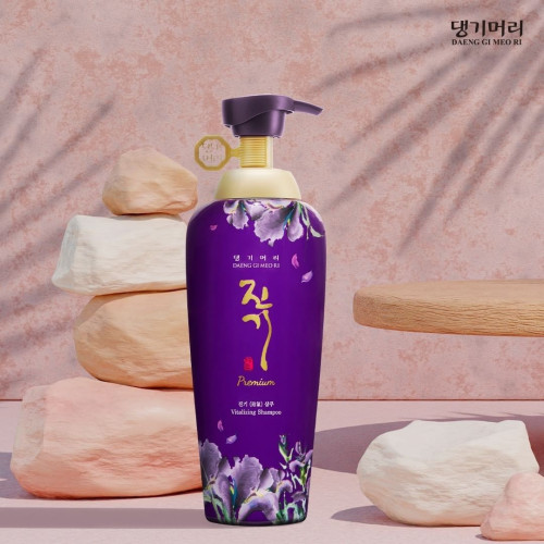Преміальний відновлюючий шампунь для ослабленого волосся Daeng Gi Meo Ri Vitalizing Premium Shampoo 500 мл