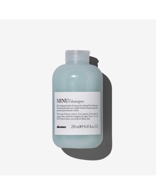 Шампунь для блиску та збереження кольору фарбованого волосся Essential Haircare, 250 мл